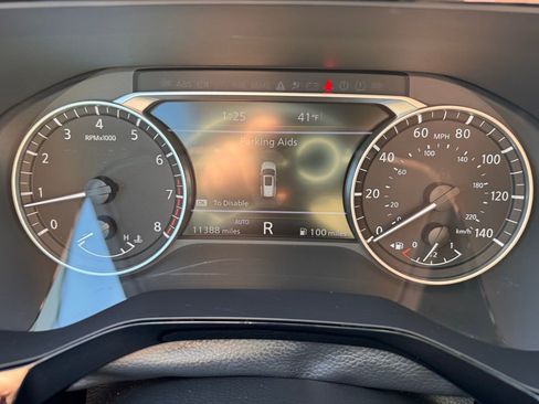 Used 2025 Nissan Pathfinder SL image 27