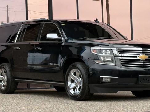 Used 2016 Chevrolet Suburban LTZ RWD image 17