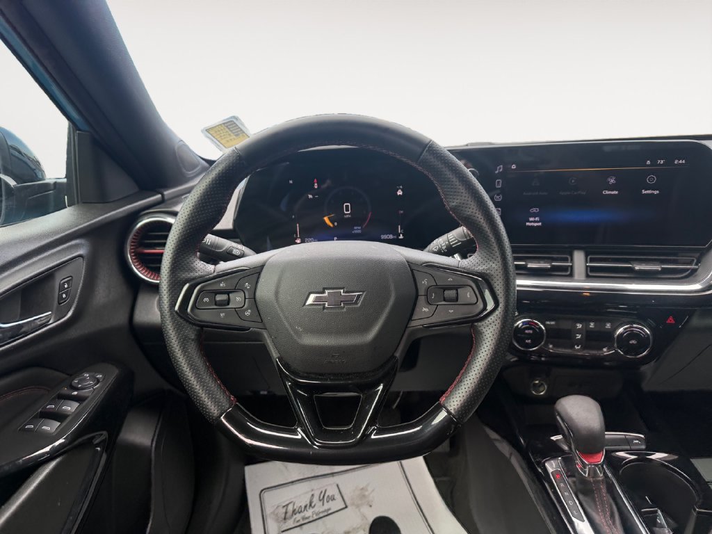 Used 2026 Chevrolet Trax RS FWD image 12