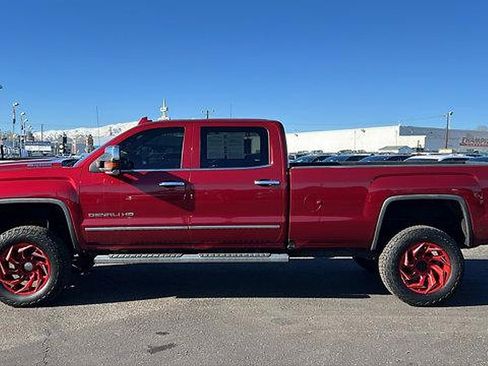 Used 2019 GMC Sierra 3500 Denali w/ Duramax Plus Package image 9