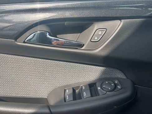 New 2026 Chevrolet TrailBlazer LT w/ LT Cold Weather Package FWD image 19