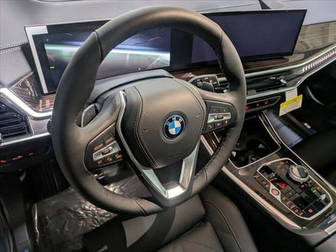 Used 2026 BMW X5 xDrive50e w/ Executive Package AWD/4WD image 3