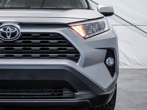 Used 2019 Toyota RAV4 XLE Premium w/ All Weather Liner Package image 16