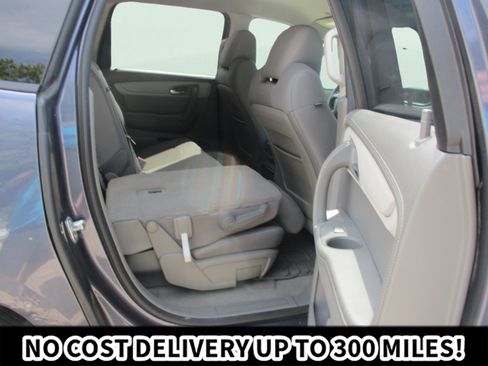 Used 2013 Chevrolet Traverse LS FWD image 12