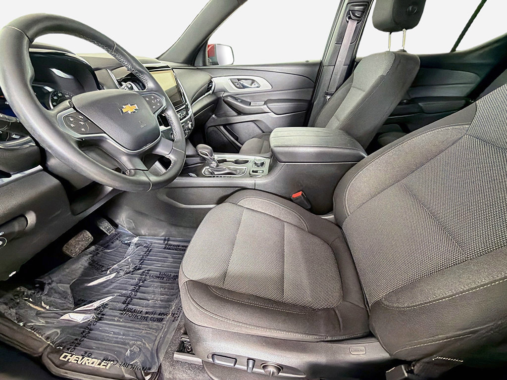 Used 2023 Chevrolet Traverse LT AWD/4WD image 21
