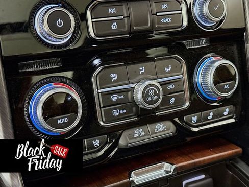 Used 2023 GMC Yukon Denali Ultimate image 17