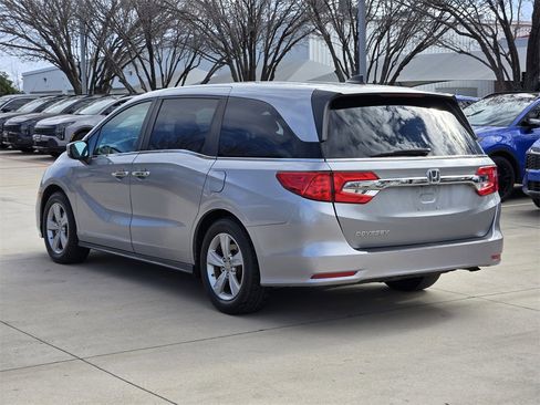 Used 2019 Honda Odyssey EX image 3