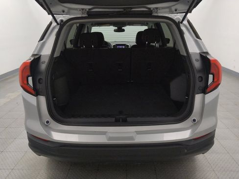 Used 2020 GMC Terrain SLE FWD image 29