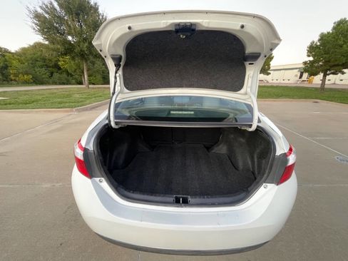 Used 2016 Toyota Corolla L image 10