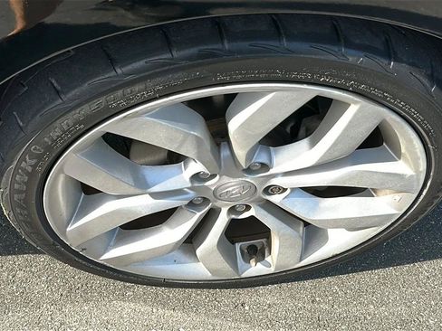 Used 2013 Hyundai Veloster w/ Style Pkg FWD image 17