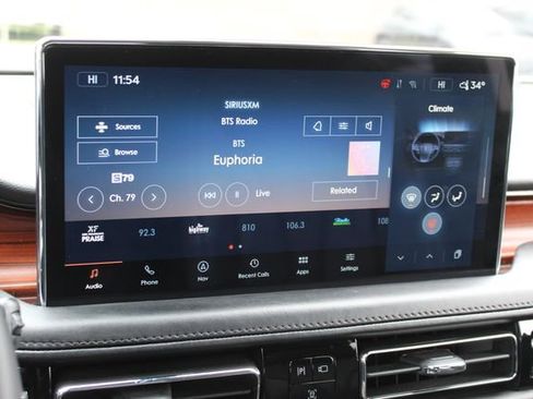 Certified 2023 Lincoln Nautilus Reserve image 22