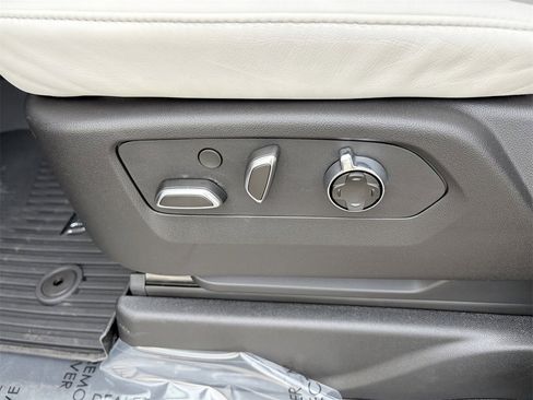 Certified 2026 Cadillac Escalade V w/ LPO, ONYX Package image 21