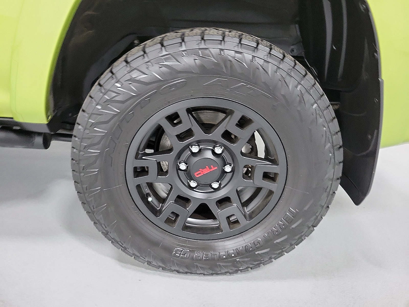 Certified 2023 Toyota 4Runner TRD Off-Road Premium w/ Off Road Premium Plus Package AWD/4WD image 18