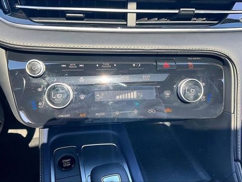 Certified 2026 INFINITI QX60 Sport w/ Dark Cargo Package AWD/4WD image 32