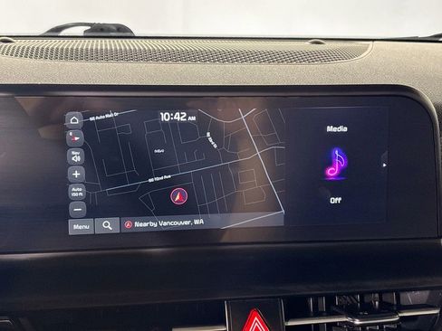 Used 2025 Kia Seltos S image 16