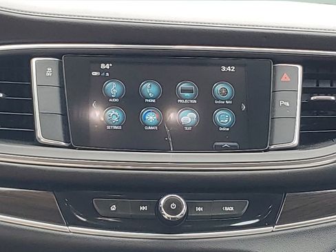 Used 2018 Buick Enclave Essence FWD image 15