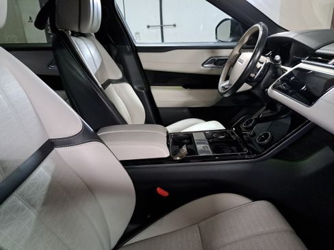 Used 2018 Land Rover Range Rover Velar R-Dynamic HSE AWD/4WD image 10
