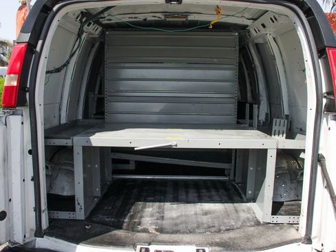 Used 2014 Chevrolet Express 2500 image 8