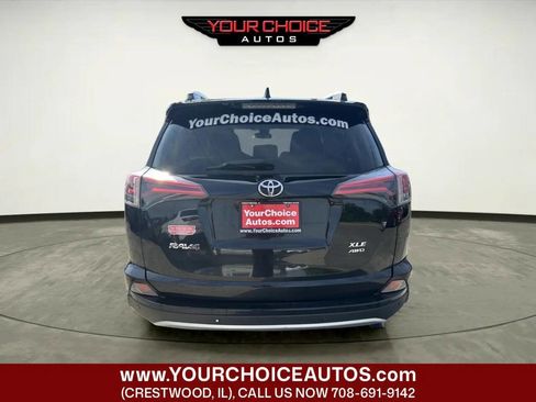 Used 2016 Toyota RAV4 XLE w/ Convenience Package AWD/4WD image 4