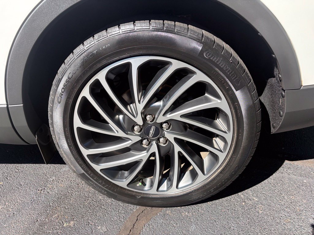 Used 2020 Lincoln Nautilus Reserve w/ Equipment Group 201A FWD image 30