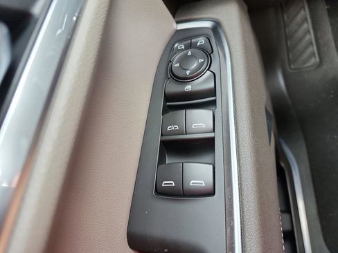 New 2026 GMC Sierra 1500 SLE image 17