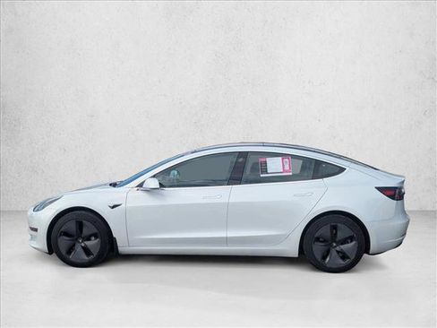 Used 2018 Tesla Model 3 Long Range image 9