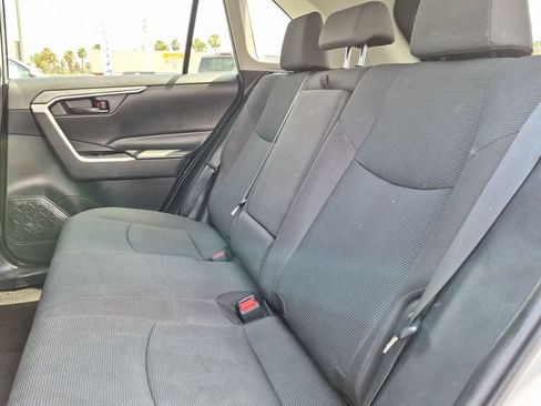 Used 2021 Toyota RAV4 LE w/ Carpet Mat Package (TMS) FWD image 28