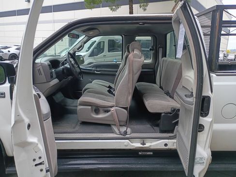 Used 2001 Ford F250 2WD SuperCab Super Duty image 13