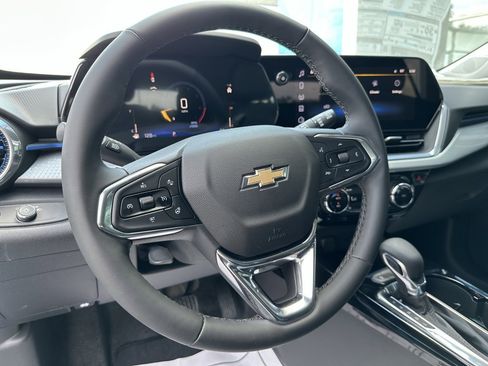 New 2025 Chevrolet Trax LT w/ Driver Confidence Package image 22