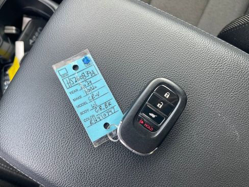 Used 2024 Honda CR-V LX image 4