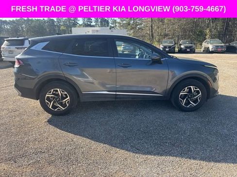 Used 2024 Kia Sportage LX image 7