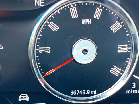 Used 2024 Ford Mustang Premium image 39