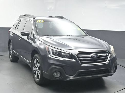 Used 2018 Subaru Outback 3.6R Limited AWD/4WD image 2