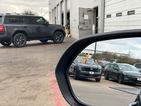 Used 2025 Kia Seltos S image 19