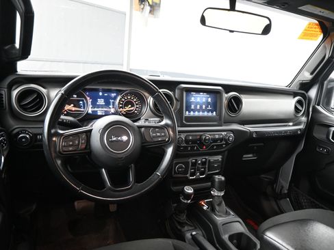 Used 2019 Jeep Wrangler Unlimited Sport S image 19