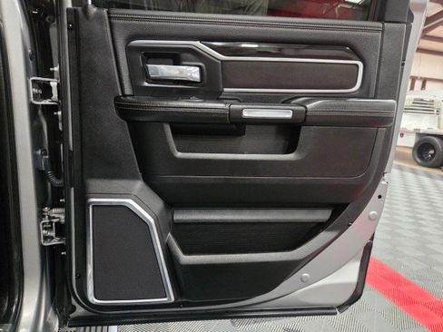 Used 2019 RAM 2500 Laramie AWD/4WD image 39