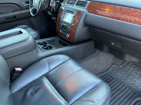 Used 2008 Chevrolet Silverado 3500 LTZ w/ Suspension Package, Off-Road image 15