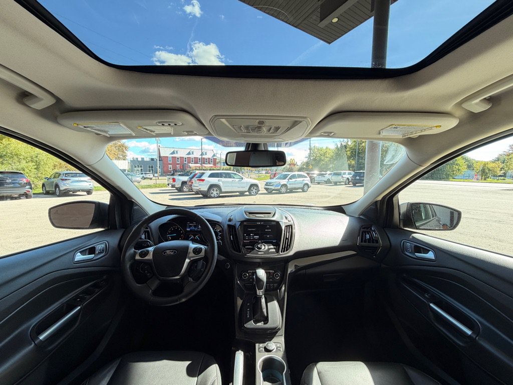 Used 2014 Ford Escape Titanium w/ Equipment Group 401A AWD/4WD image 18
