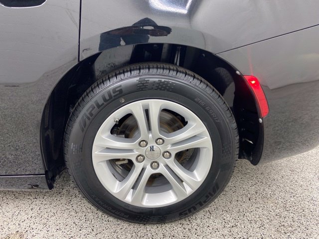 Used 2022 Dodge Charger SXT RWD image 12