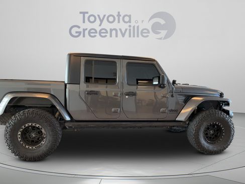 Used 2021 Jeep Gladiator Sport AWD/4WD image 7