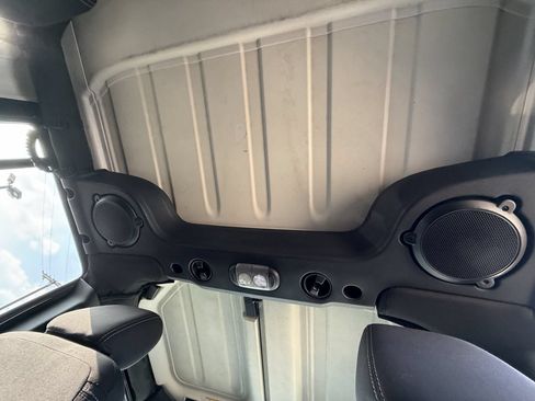 Used 2013 Jeep Wrangler Unlimited Sahara w/ Connectivity Group AWD/4WD image 35