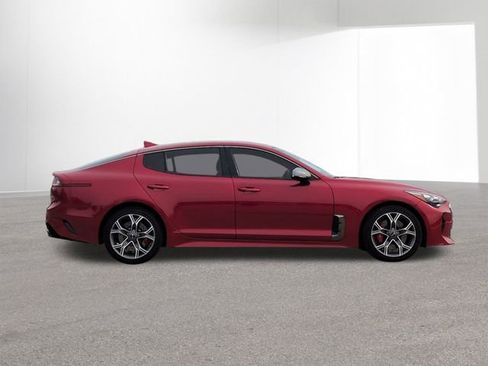 Used 2019 Kia Stinger GT image 4