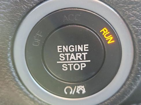 Used 2021 Dodge Challenger R/T Scat Pack RWD image 28