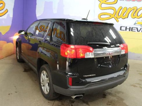 Used 2017 GMC Terrain SLE AWD/4WD image 6