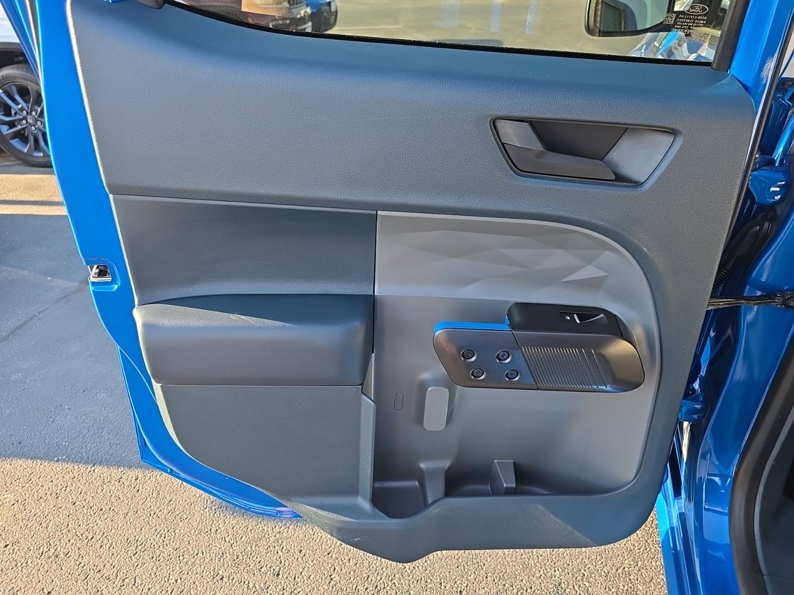 Used 2025 Ford Maverick Lobo AWD/4WD image 40