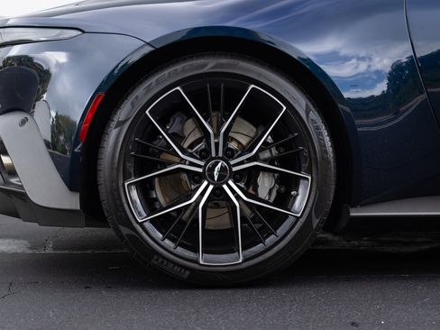 Used 2021 Aston Martin V8 Vantage image 15