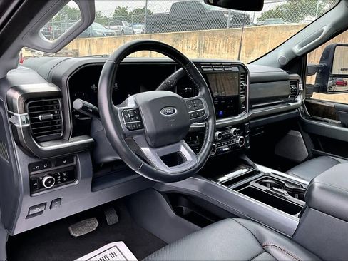 Certified 2024 Ford F250 Lariat w/ Lariat Ultimate Package AWD/4WD image 18