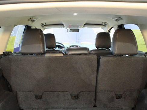 Used 2019 Ford Escape SEL image 15