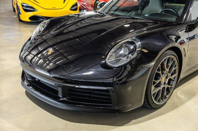 Used 2021 Porsche 911 Carrera S RWD image 26