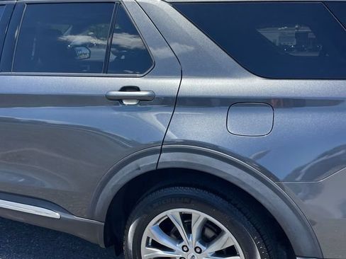 Used 2020 Ford Explorer XLT w/ Equipment Group 202A AWD/4WD image 2